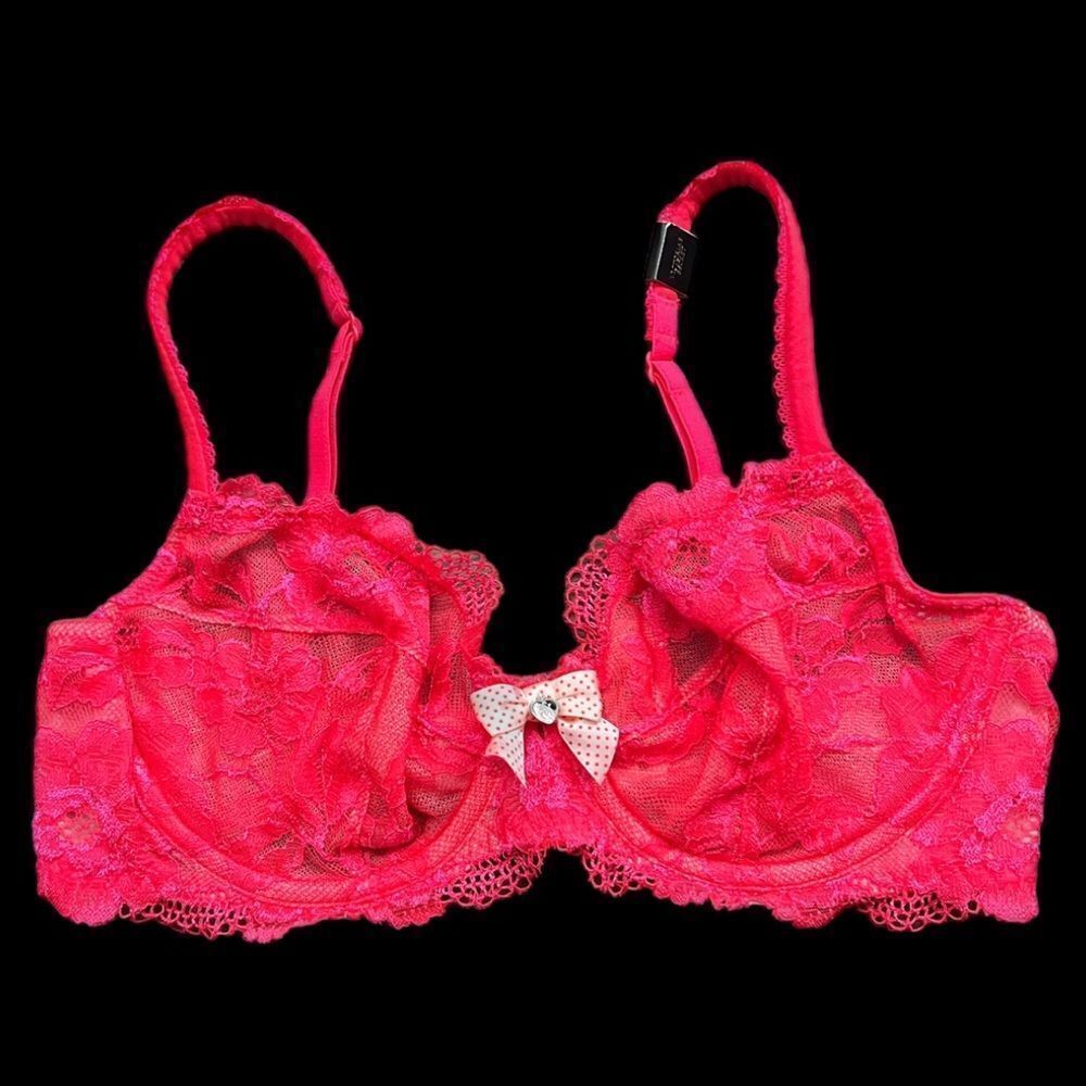 Victoria’s Secret Body by Victorias floral lace Unlined Demi bra Red 34C